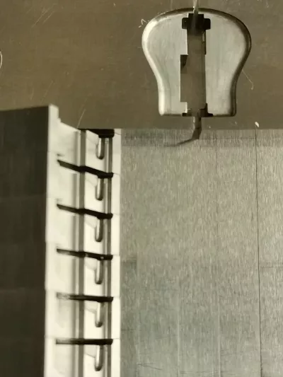 Mold Slider Badan Logam Italia Inti Bergerak Mold Zipper Mold Pengecoran Slider