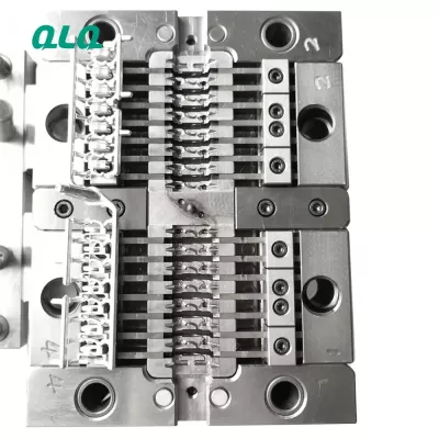 M46 cetakan Die Casting tubuh Slider Non-lock (10 lubang) cetakan Tag bagasi penarik ritsleting kustom cetakan keran Die Casting logam campuran seng