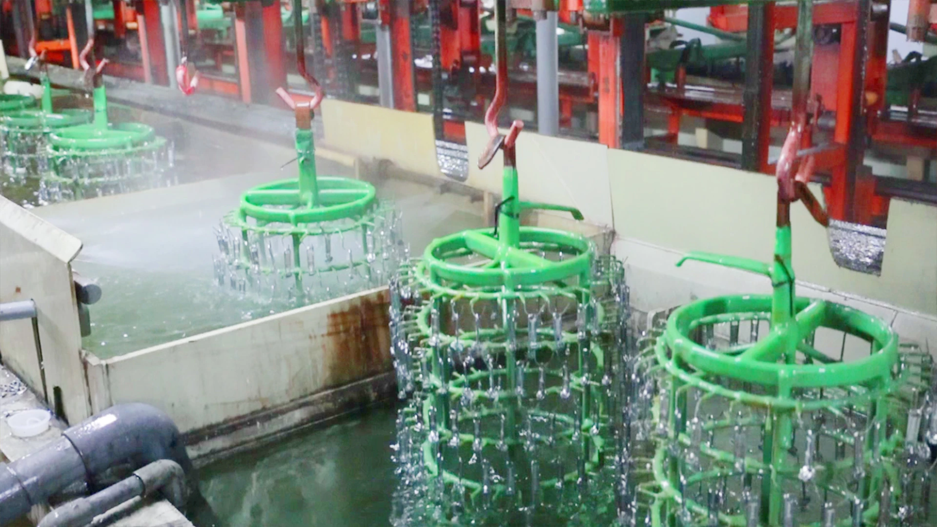13. 2 times Cleaning Tank