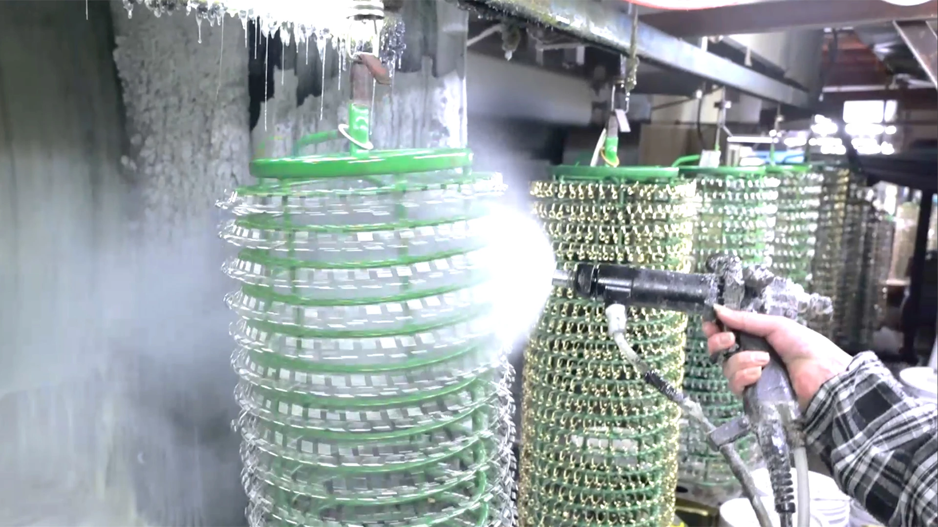 2-2. Spray transparent protective paint