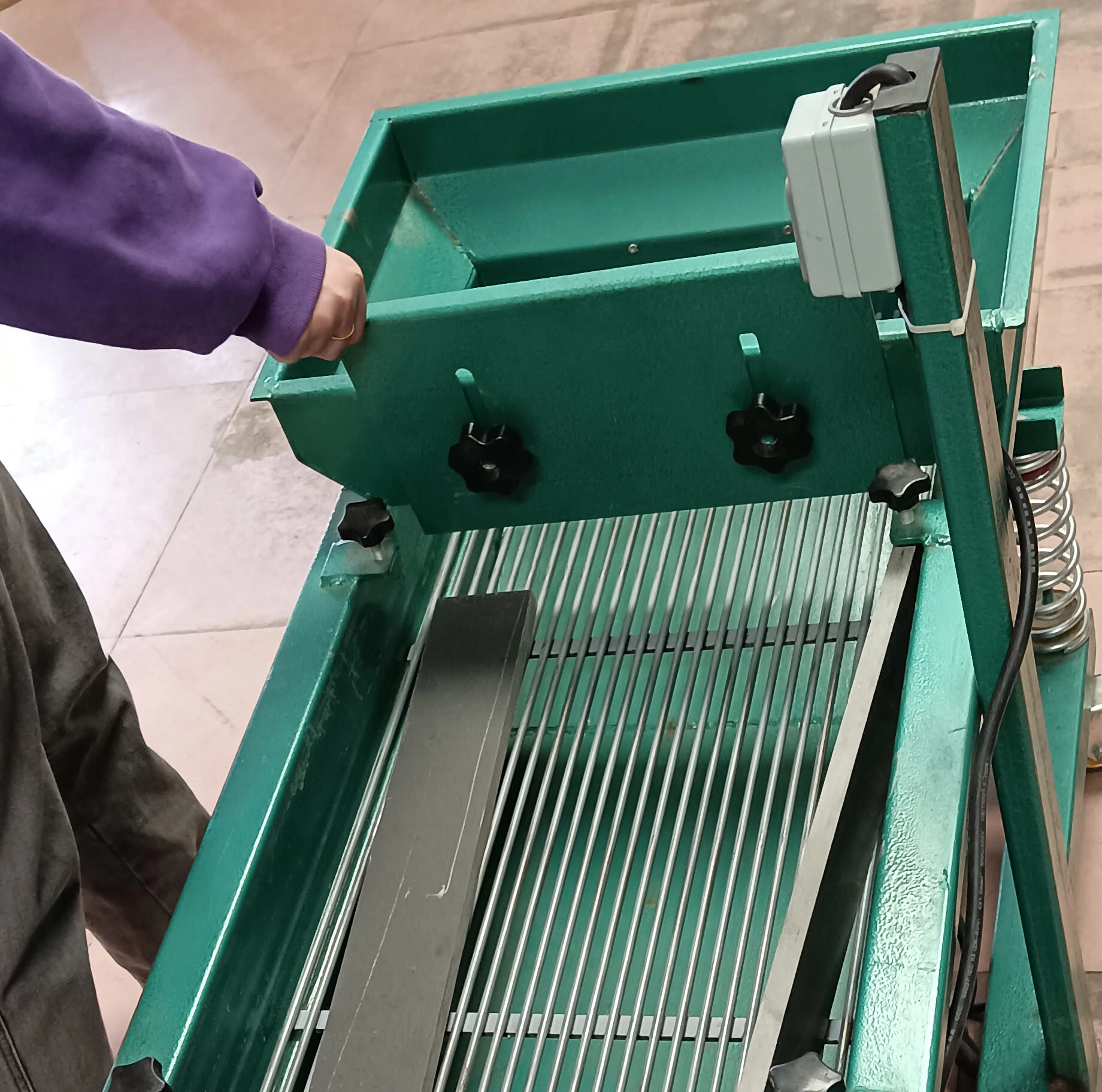 QLQ-PSSM Product & Polishing Stone Separating Machine