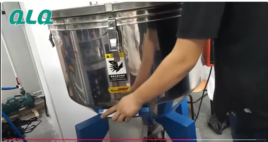 QLQ-DMM Automatic POM Material Color Mixing Machine