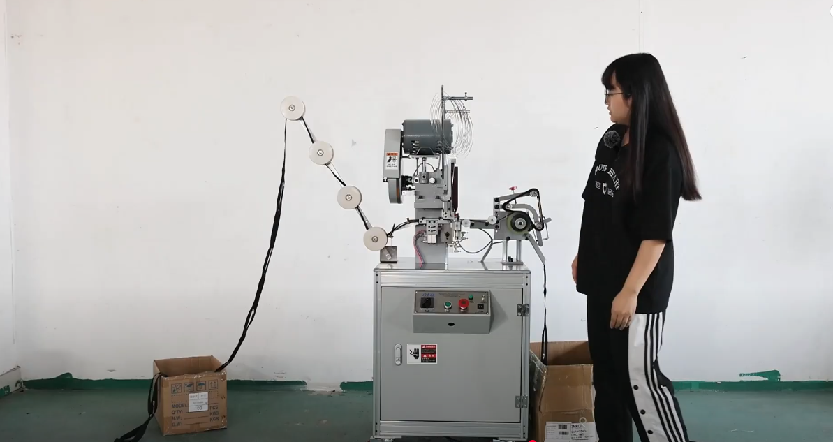 QLQ-TSM Automatic Nylon Zipper Top Stop Machine