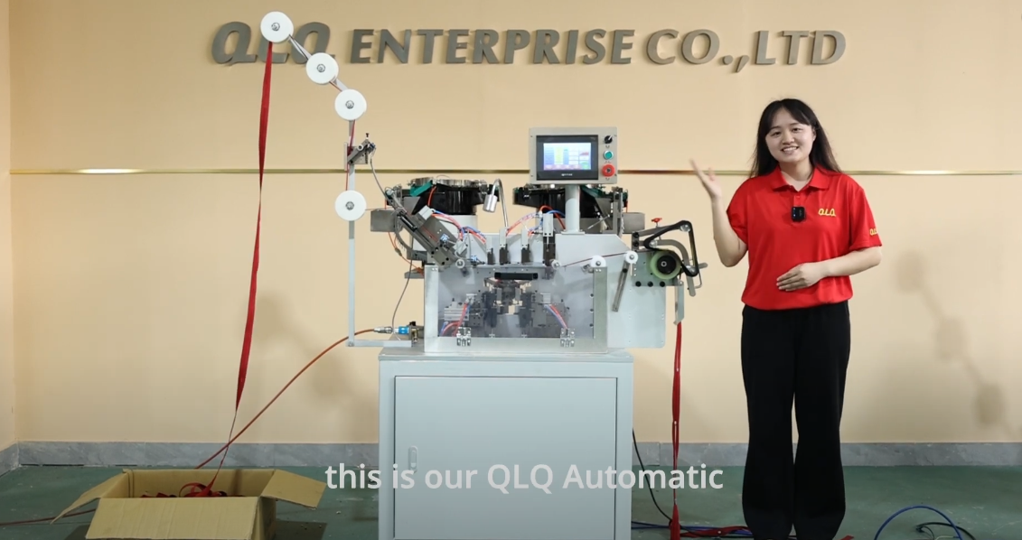 QLQ-DSMMAutomatic Double Slider Mounting and Zipper Cutting Machine