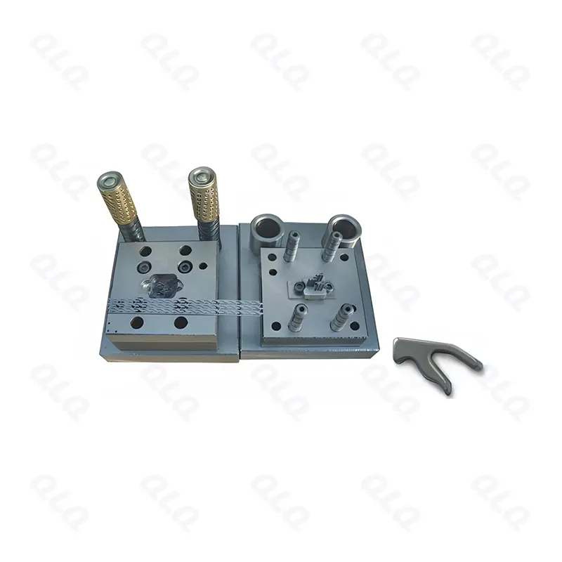 Step 1: Pressing - QLQ zipper manufacturing machine