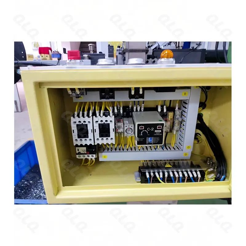 Step 8: Cap & Spring Assembly - QLQ zipper manufacturing machine