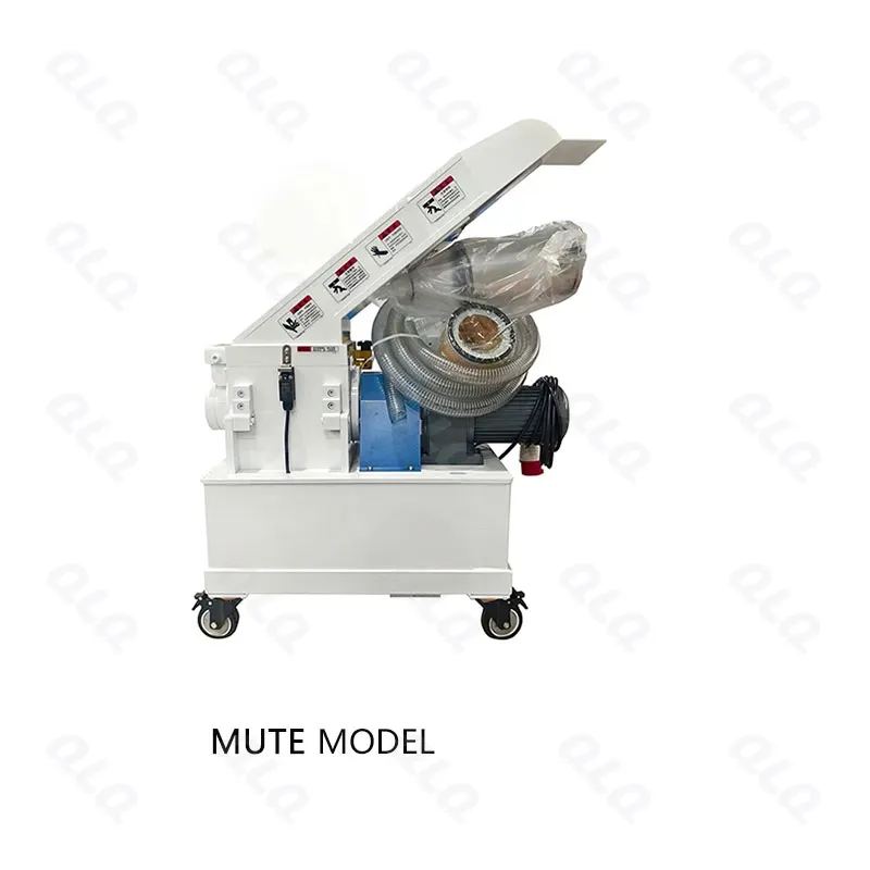 Step 4: POM Crushing - QLQ zipper manufacturing machine