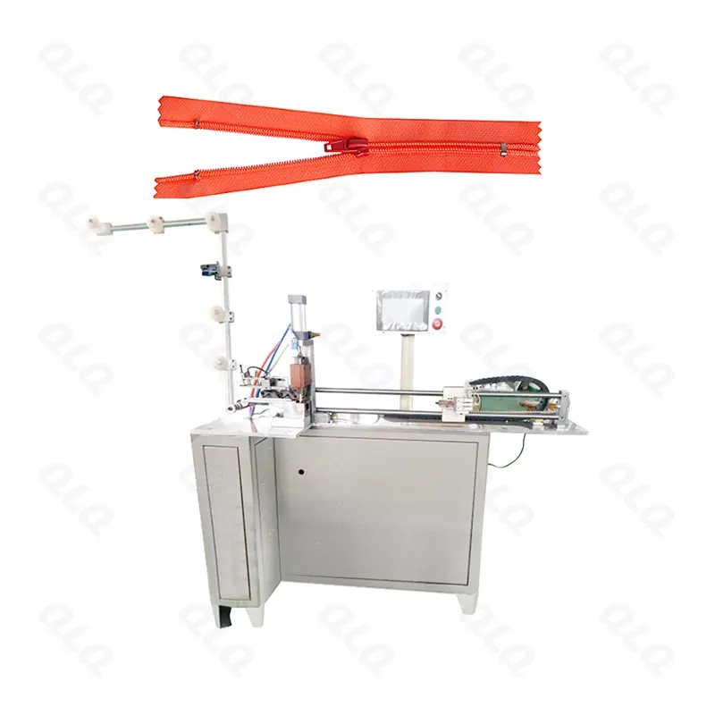 Step 5: Zipper Cutting - QLQ zipper manufacturing machine
