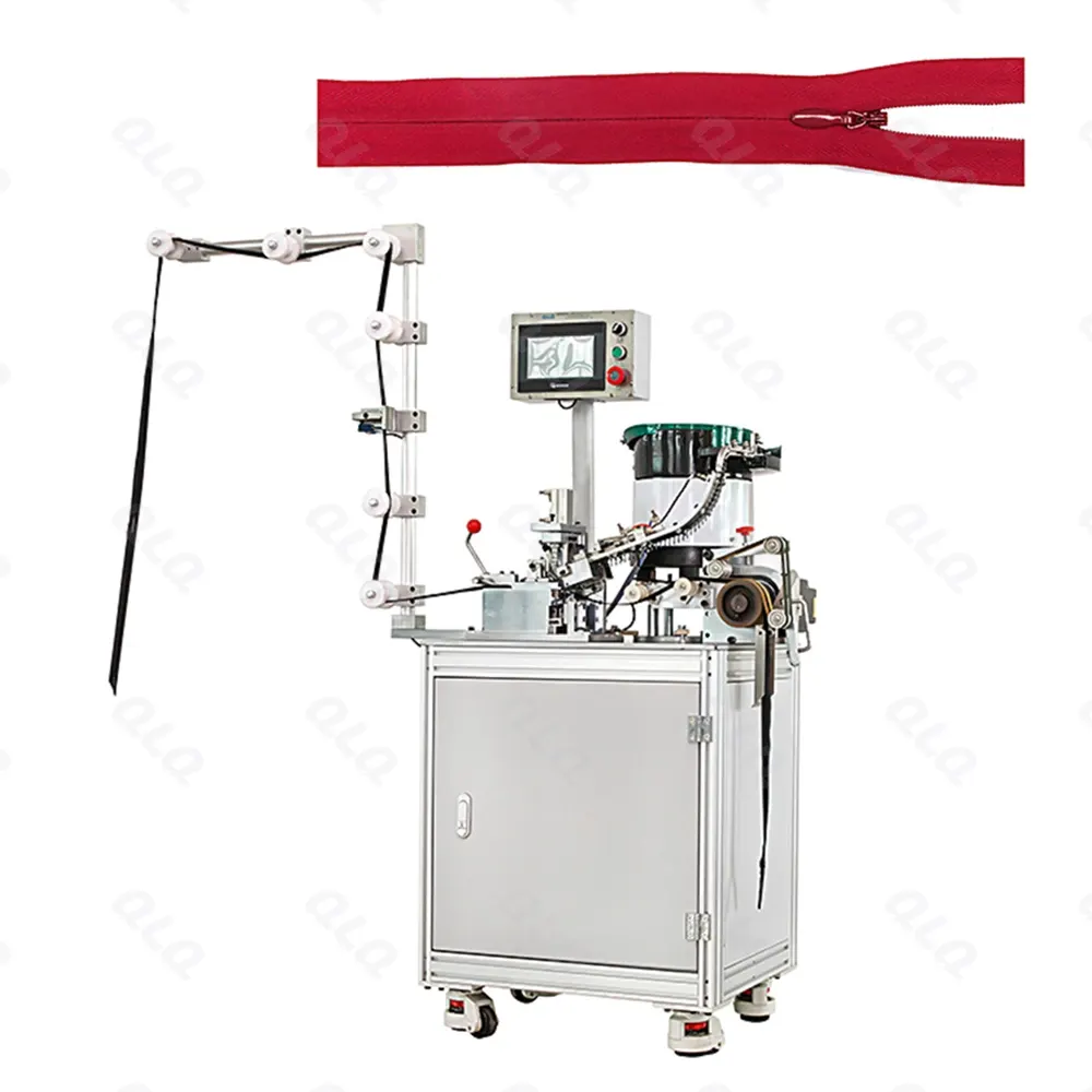 Step 3: Slider Mounting - QLQ zipper manufacturing machine