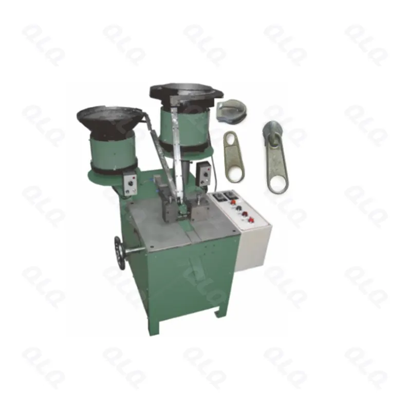 Step 6: Assembling - QLQ zipper manufacturing machine