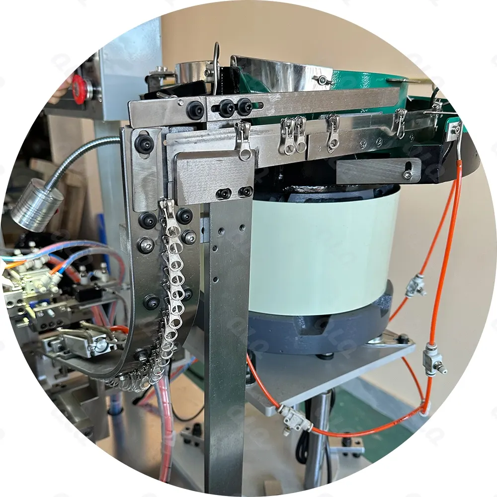 Step 5: Waste Material Picking Slider Mounting & Zipper Combining - QLQ zipper manufacturing machine