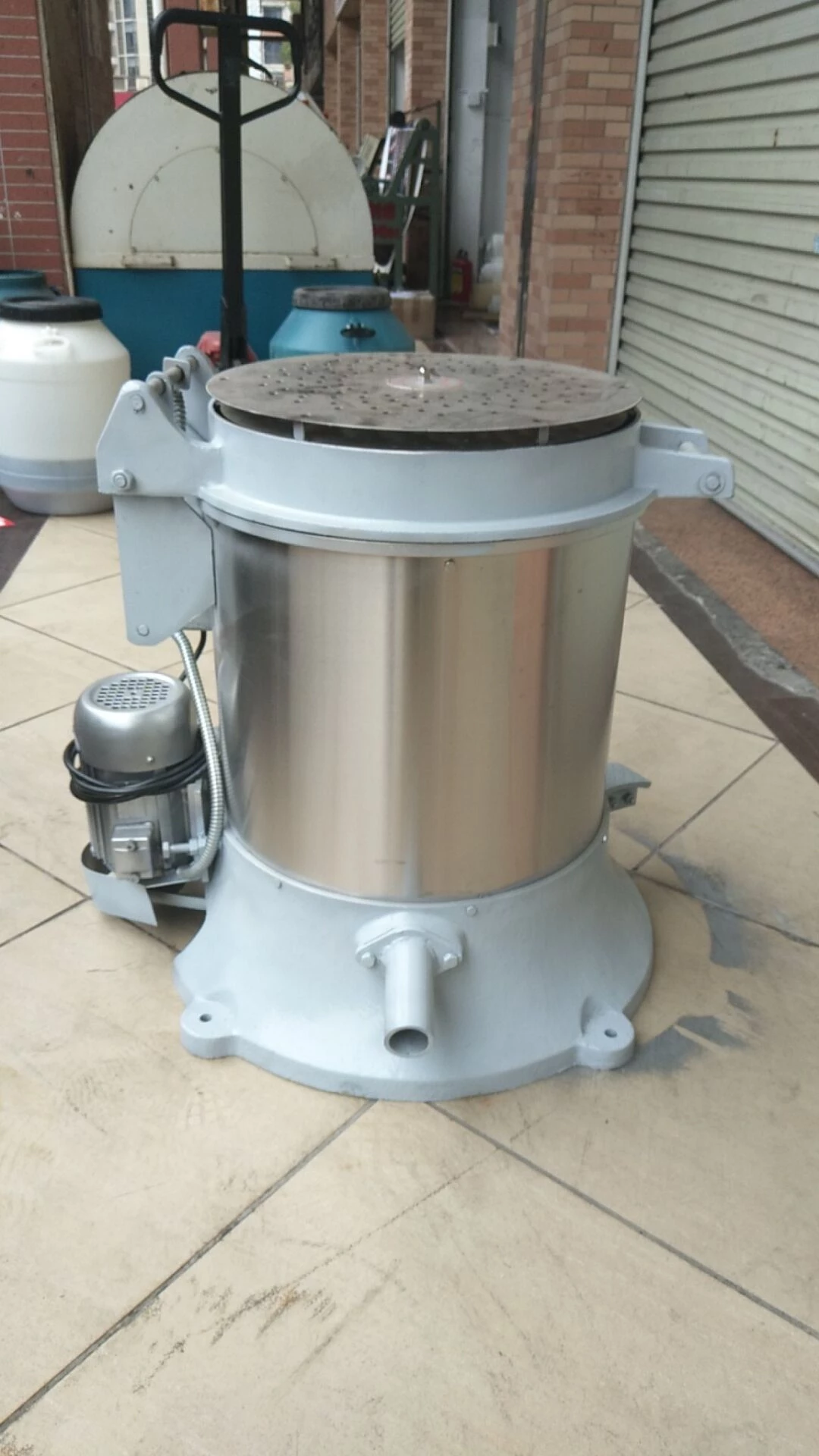 QLQ-BSDM Hot-wind Centrifugal Dryer (A)35kg(material both inside and outside are stainless steel ,bottom is cast-iron)