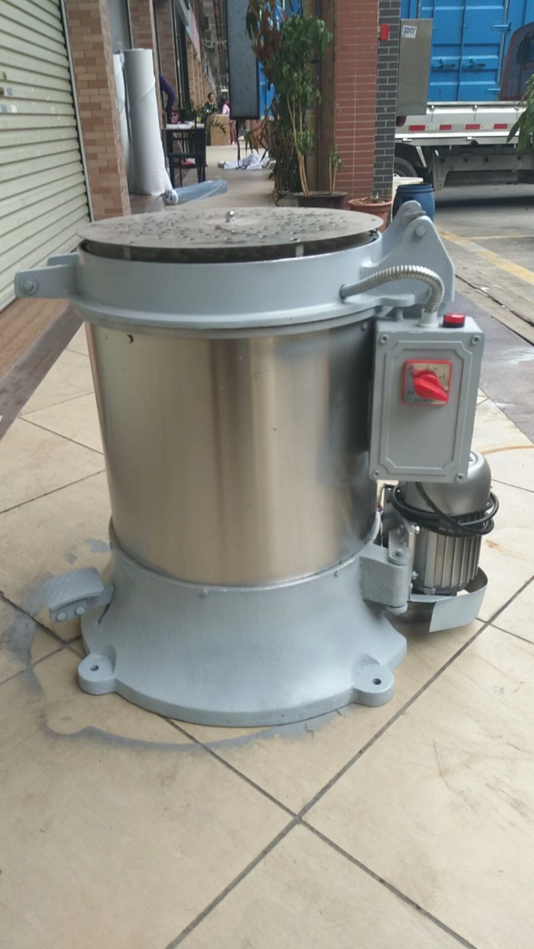 QLQ-BSDM Hot-wind Centrifugal Dryer (A)35kg(material both inside and outside are stainless steel ,bottom is cast-iron)