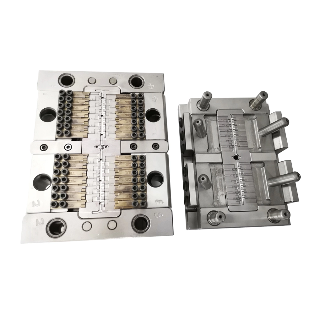 Zinc alloy die casting machine in workshop - production view