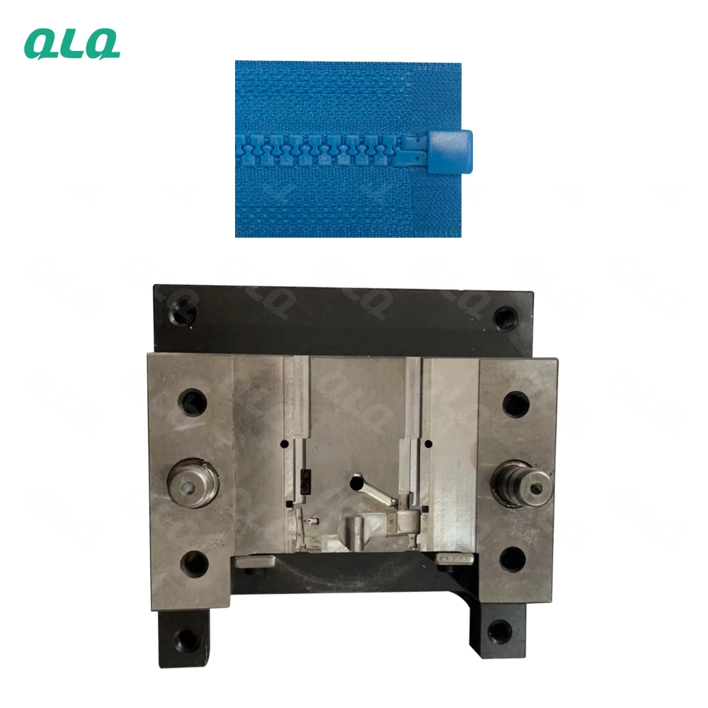 Zinc alloy die casting machine in workshop - workshop detail