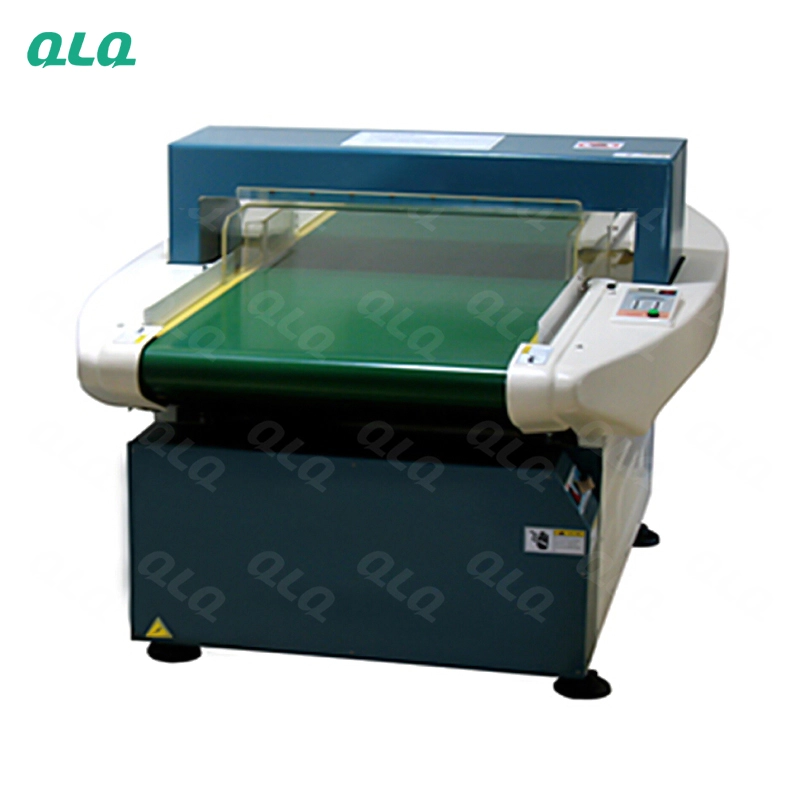 Spray painting machine and painting booth - workshop detail