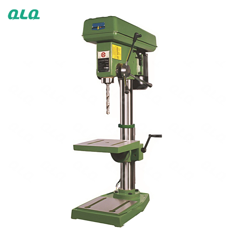 Spray painting machine and painting booth - production view