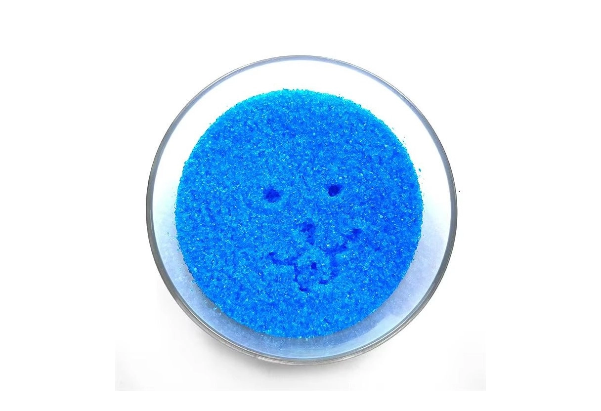 Copper Sulfate &mdash; product form (colour and physical appearance)