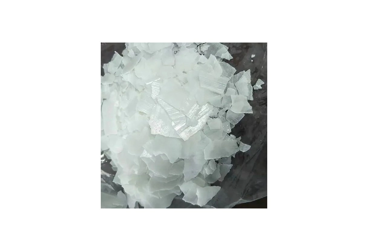 Sodium Hydroxide &mdash; product form (colour and physical appearance)